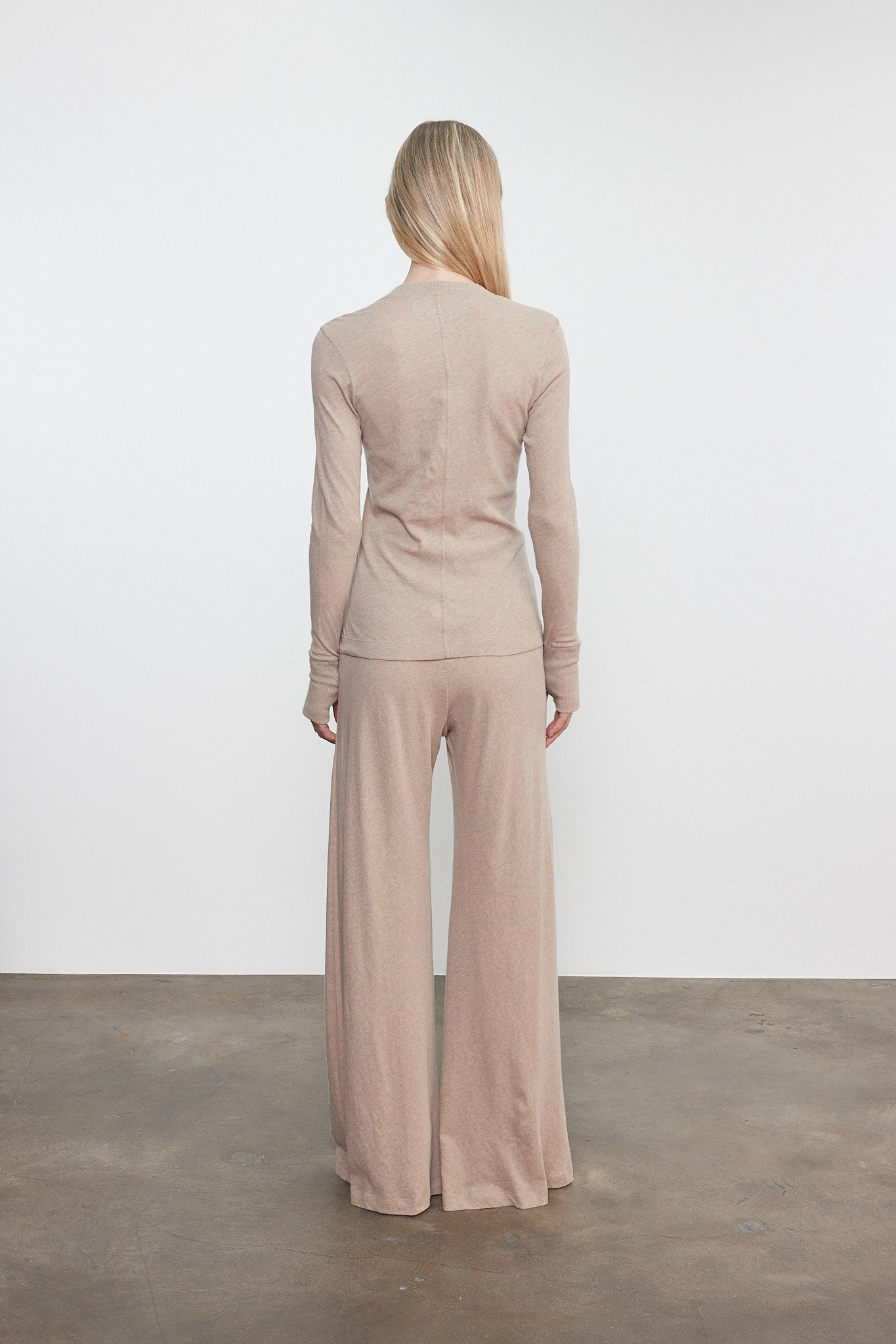Enza Costa Cashmere Easy Cuffed U in Walnut