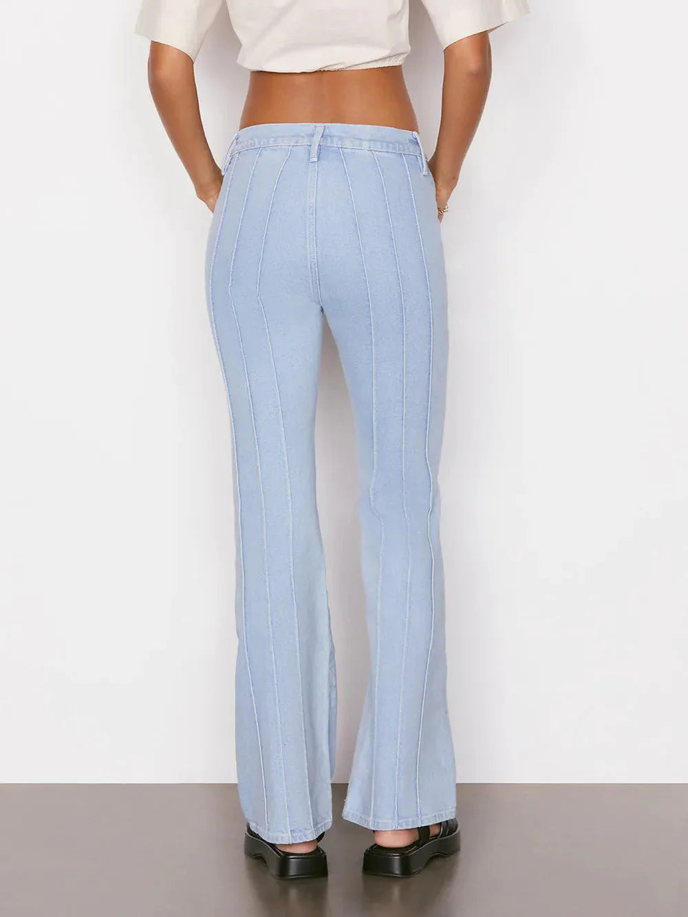 Frame Pintuck Low Rise Flare in Vanderbilt