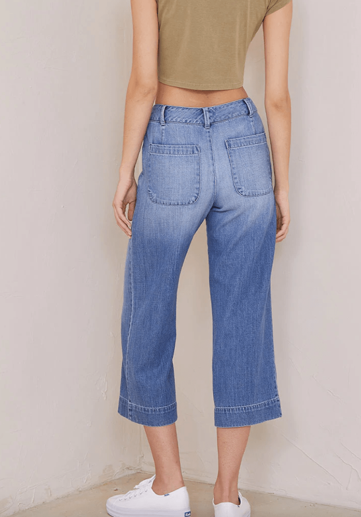 Bella Dahl Saige Wide Leg Crop Pants in Salt Creek Wash