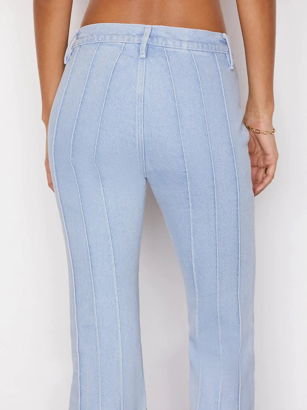 Frame Pintuck Low Rise Flare in Vanderbilt