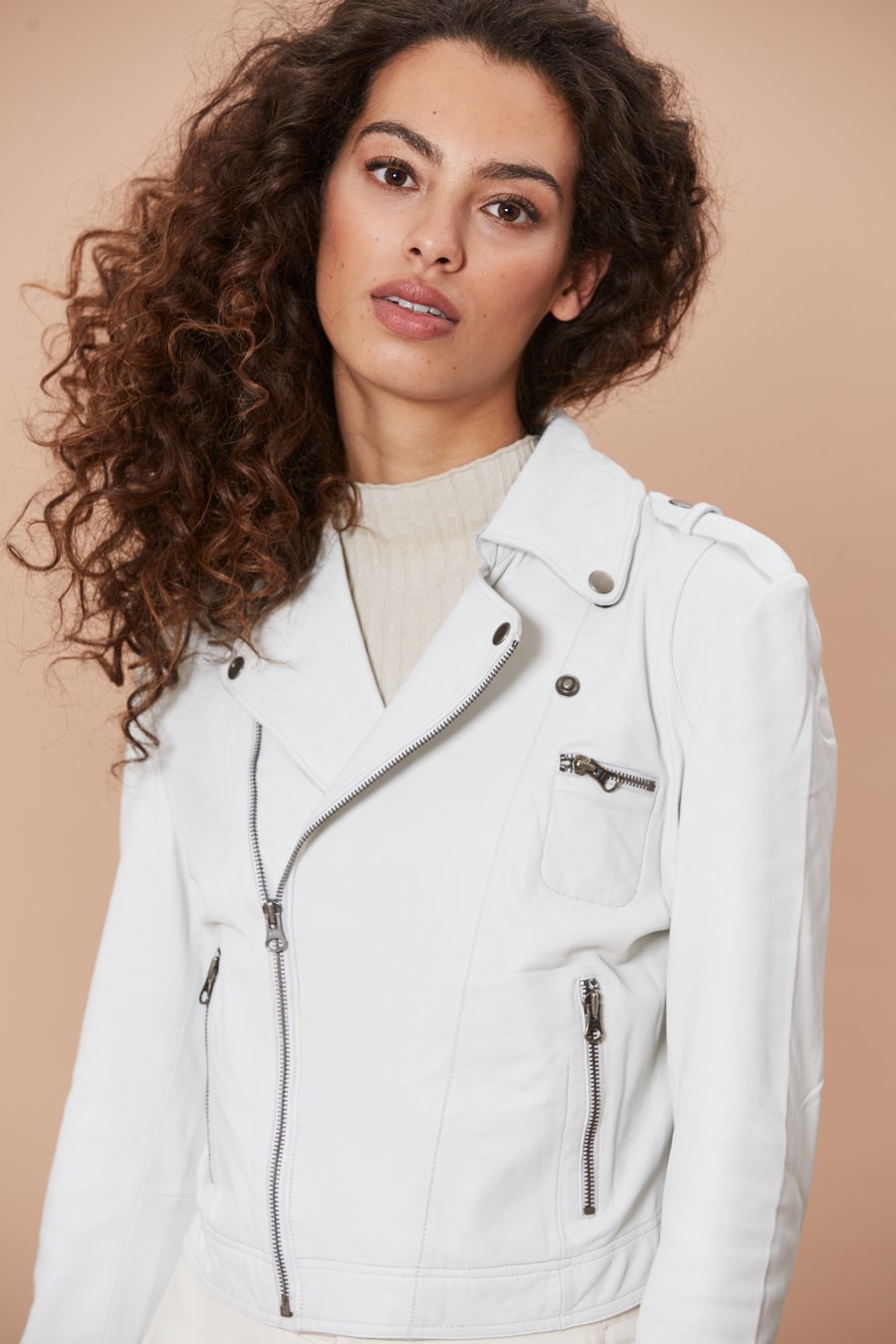 Jakett Josey Washed Leather Jacket in White