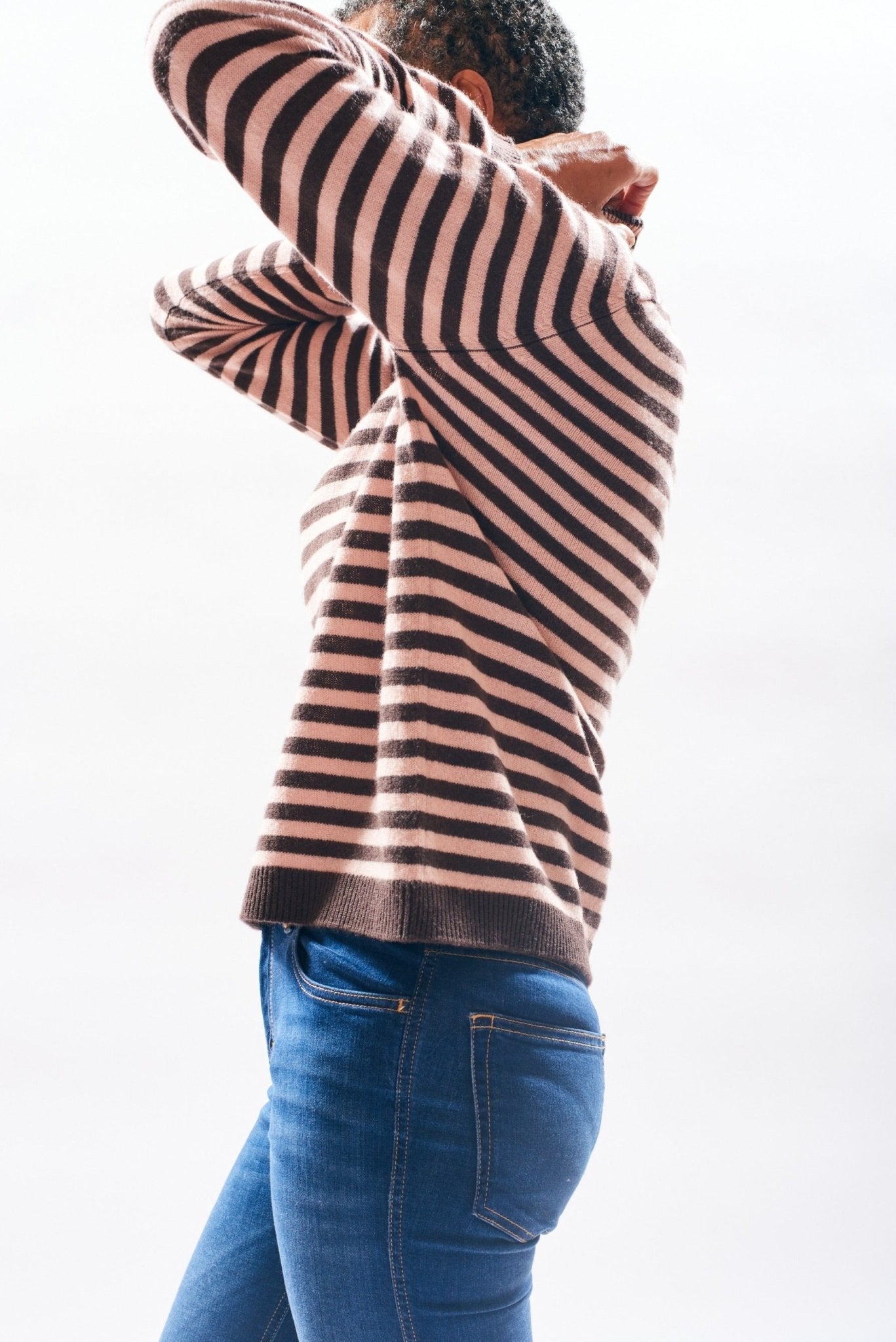 Jumper1234 Narrow Stripe Roll Collar in Sacramento Saddle Brown